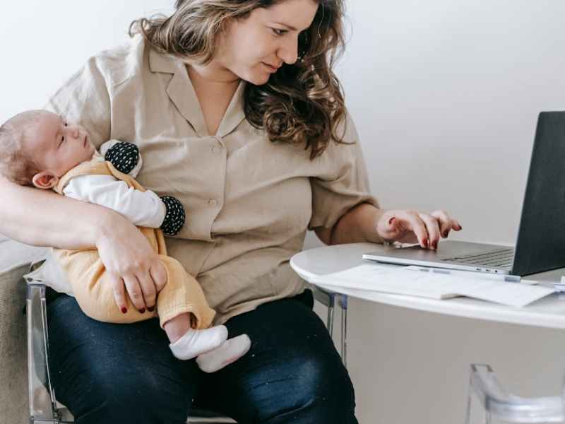 A Simple Skincare Routine for Busy Moms on Chaotic&nbsp;Mornings